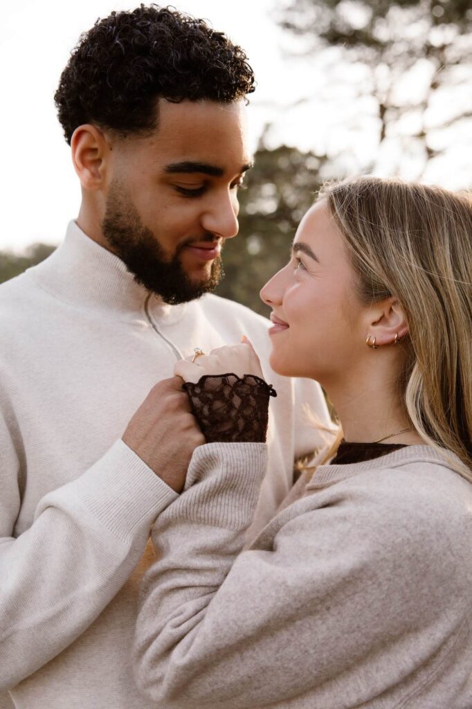 Pre-wedding shoot in het bos
